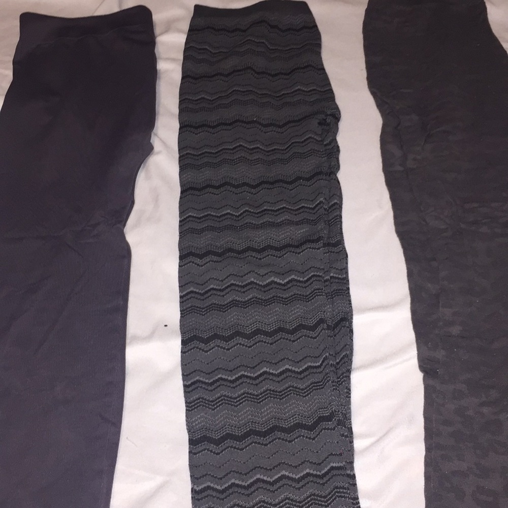 Bundle of three tights grey patterns